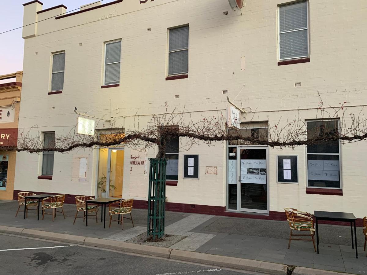 The Barkly Bistro Bar & Accommodation Ararat Kültér fotó